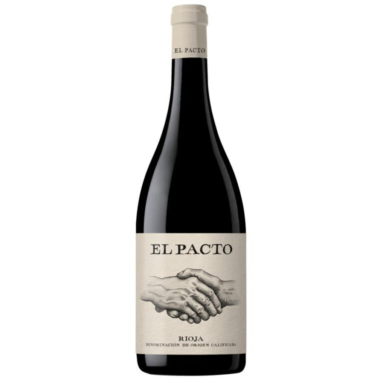 Bottle of El Pacto Spanish red wine
