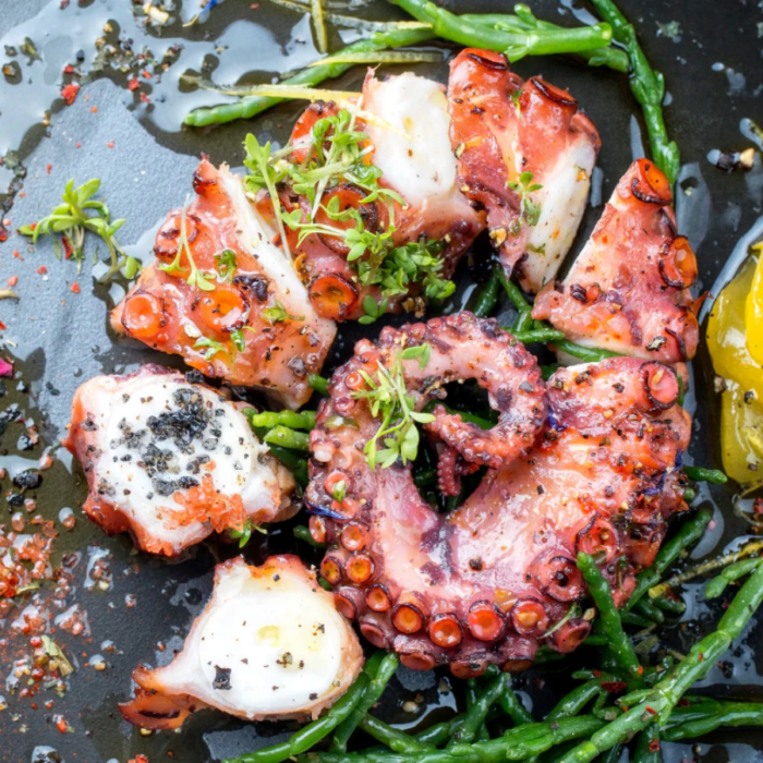 Pulpo legs Moyseafood 100-150g 4 x 1.5Kg (6Kg) - Image 1